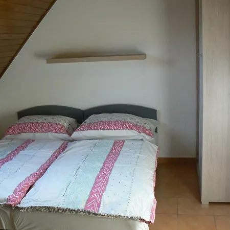 Lägenhet Familia Vendeghaz *